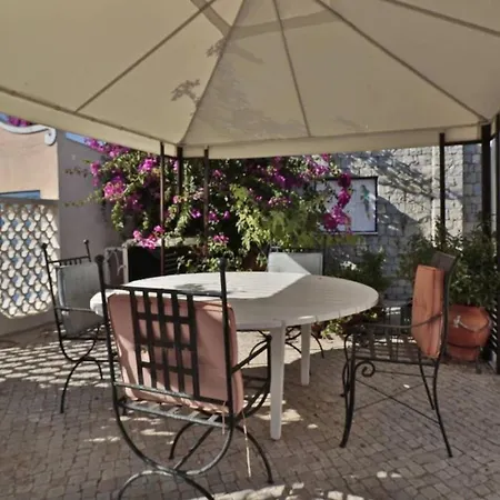 409 Beautiful 5 Bedrooms Heated Pool Short Walk To The Praca