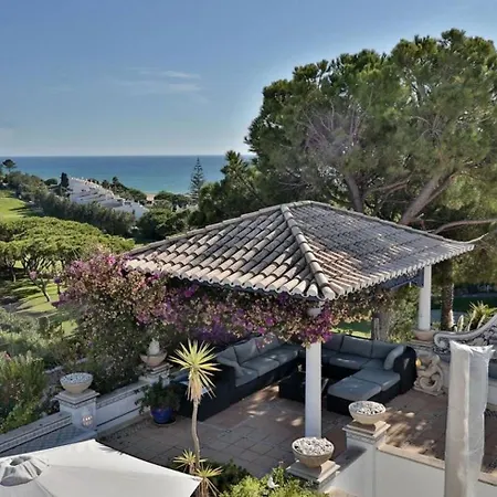 409 Beautiful 5 Bedrooms Heated Pool Short Walk To The Praca Vale do Lobo