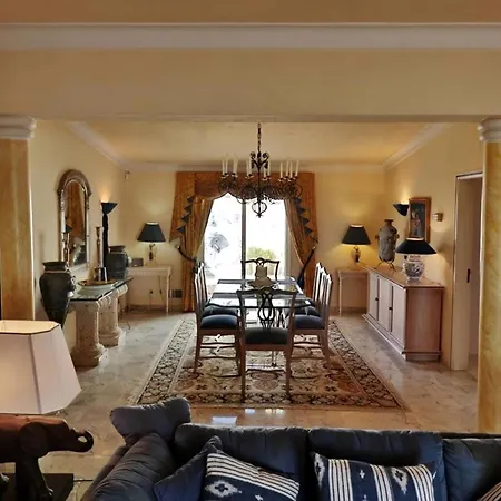 Villa 409 Beautiful 5 Bedrooms Heated Pool Short Walk To The Praca