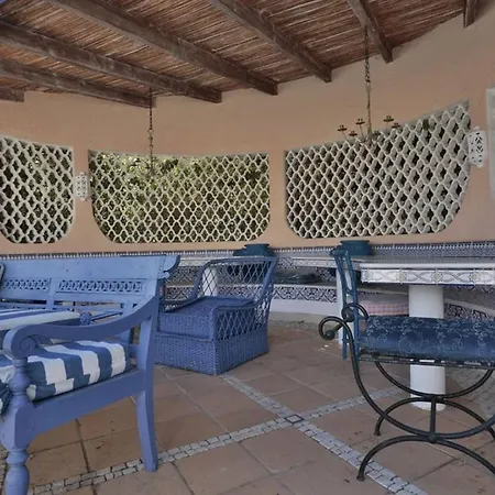 Villa 409 Beautiful 5 Bedrooms Heated Pool Short Walk To The Praca